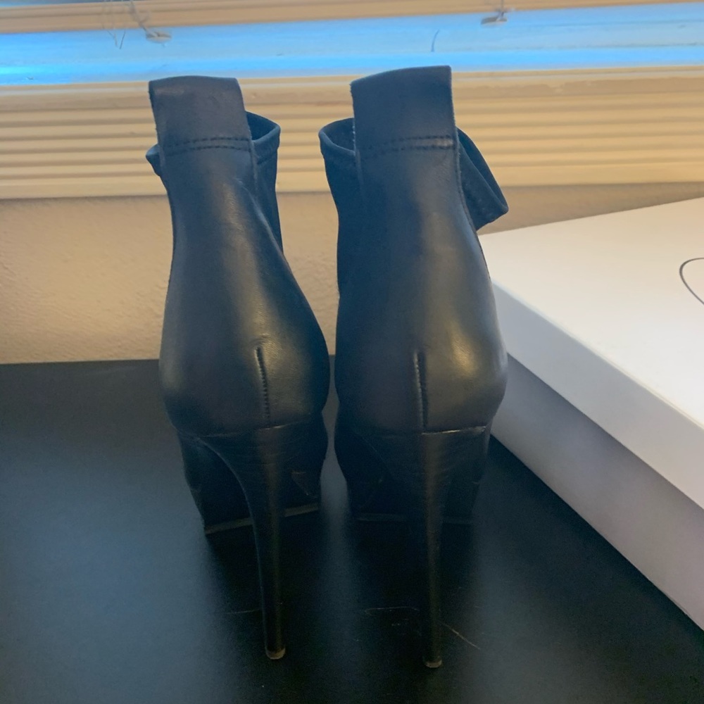 Steve Madden Booties Size 8 - image 2